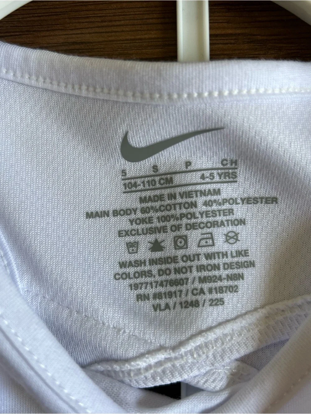 Nike Dri-Fit Girls Two Piece Set Size 5 Tank Top & Shorts